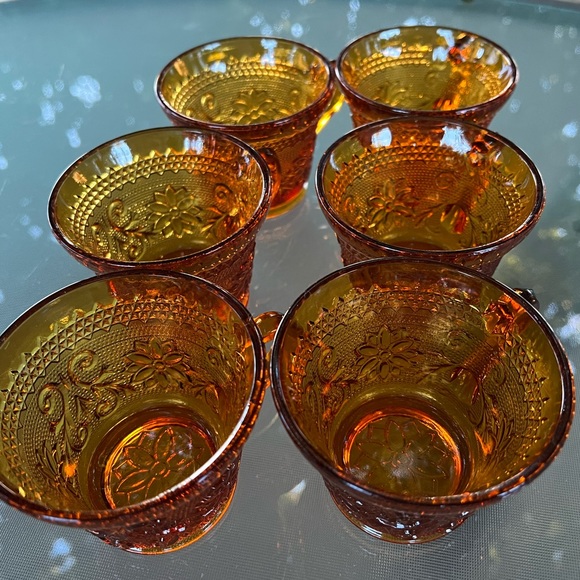 Amber Glass Sandwich Daisy Pattern Cups & Saucers, Vintage Tiara / Indiana Glass - Picture 11 of 16